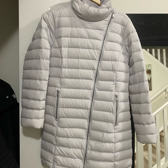 Aritzia Babaton Reza Down Jacket - Picture 4 of 4